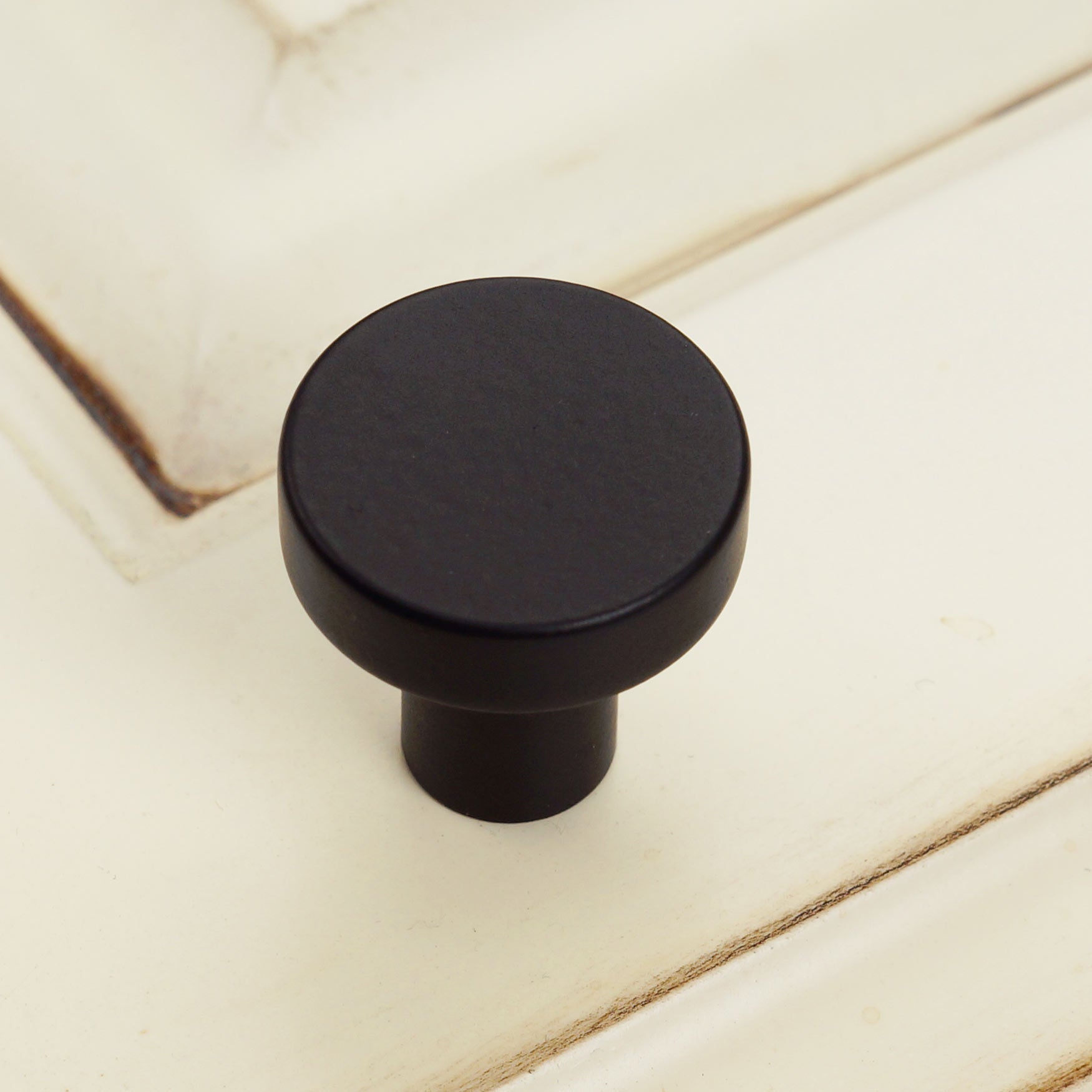 Black Solid Stainless Steel - 1" Round Post Cabinet Knob - Packs of (5 Iron Valley Hardware Black Solid Stainless Steel - 1" Round Post Cabinet Knob - Packs of (5 Iron Valley Hardware